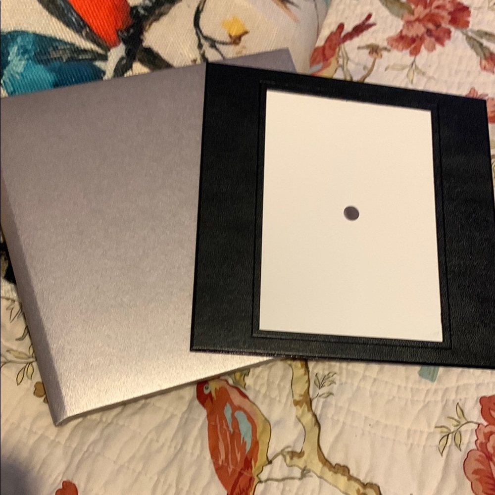 Elegant Platinum 5 x 7 Photo Frame. NWOT